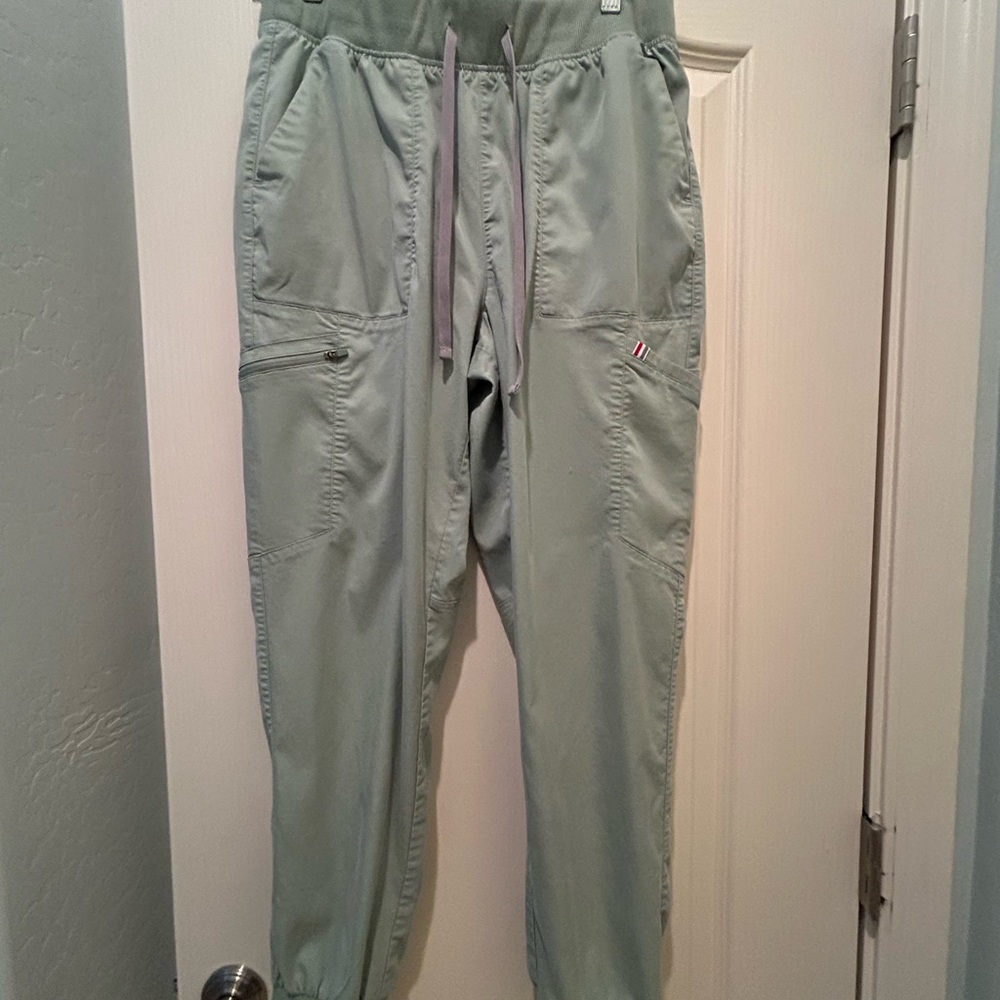 Women’s Mediclo Tencel jogger scrub pants